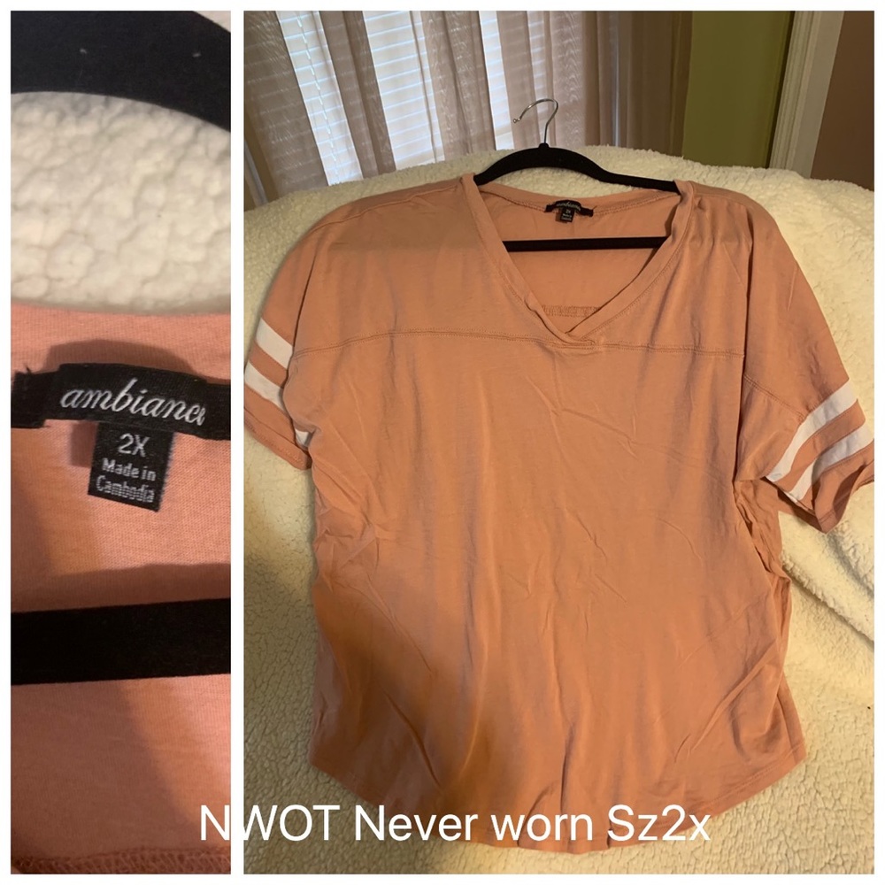👚👚Brand new never worn shirt